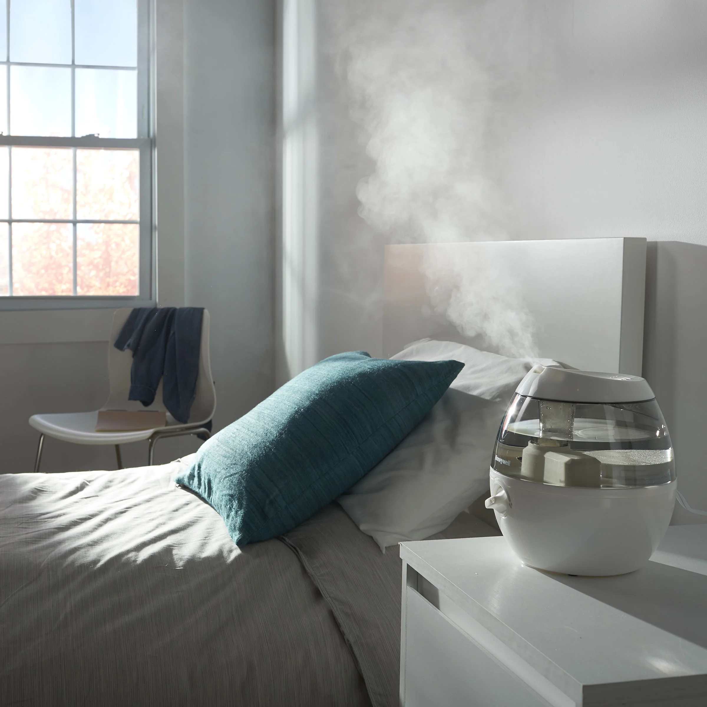 Honeywell MistMate Ultrasonic Cool Mist Humidifier, HUL520W, White