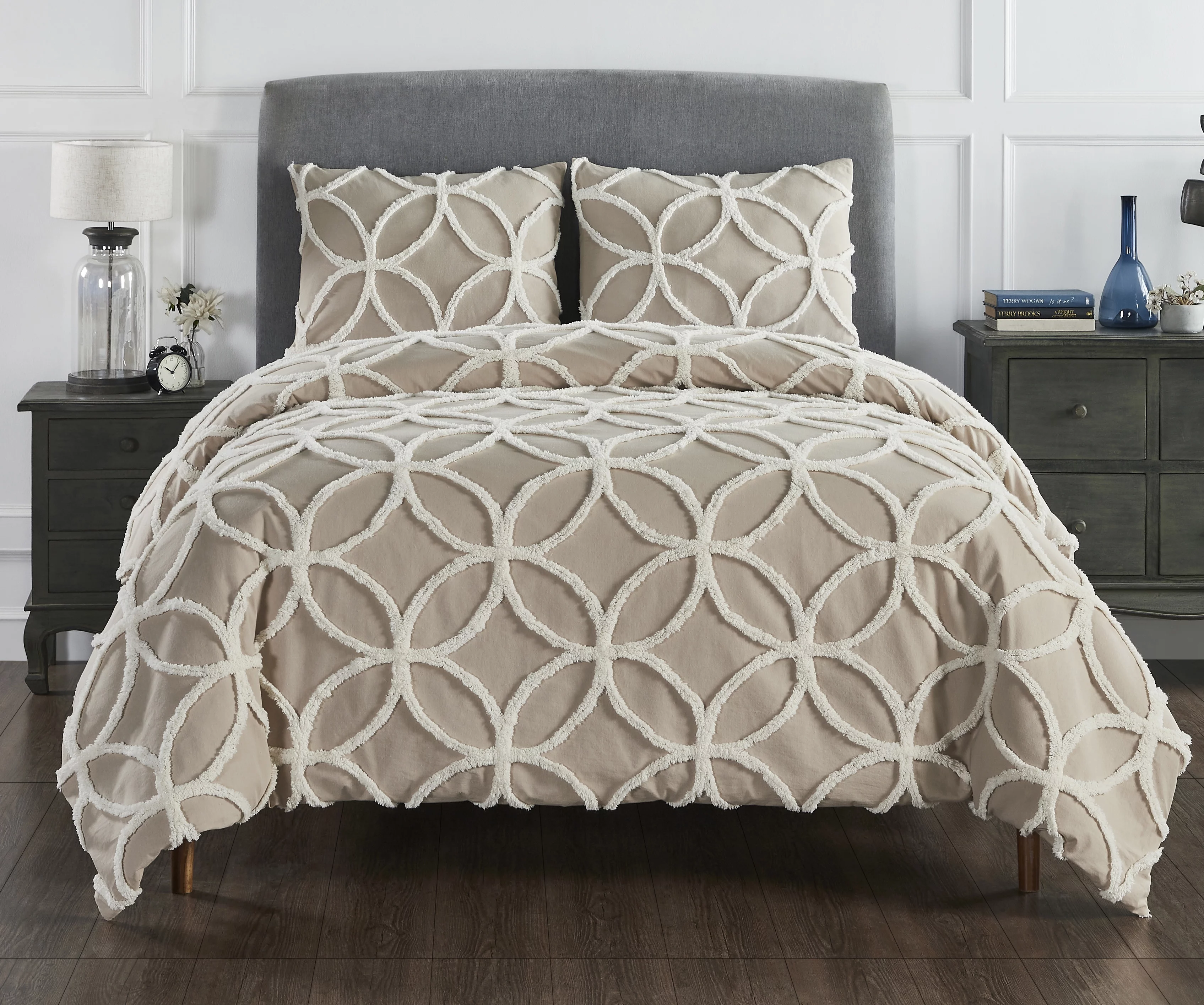 Better Trends Wedding Ring Two Tone 100% Cotton Tufted Chenille Comforter Set for All Ages