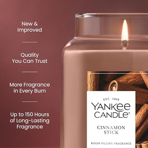 Yankee Candle Sparkling Cinnamon, Christmas Scented Candle, 22oz Large Jar with up to 150 Hour Burn Time, Giftable