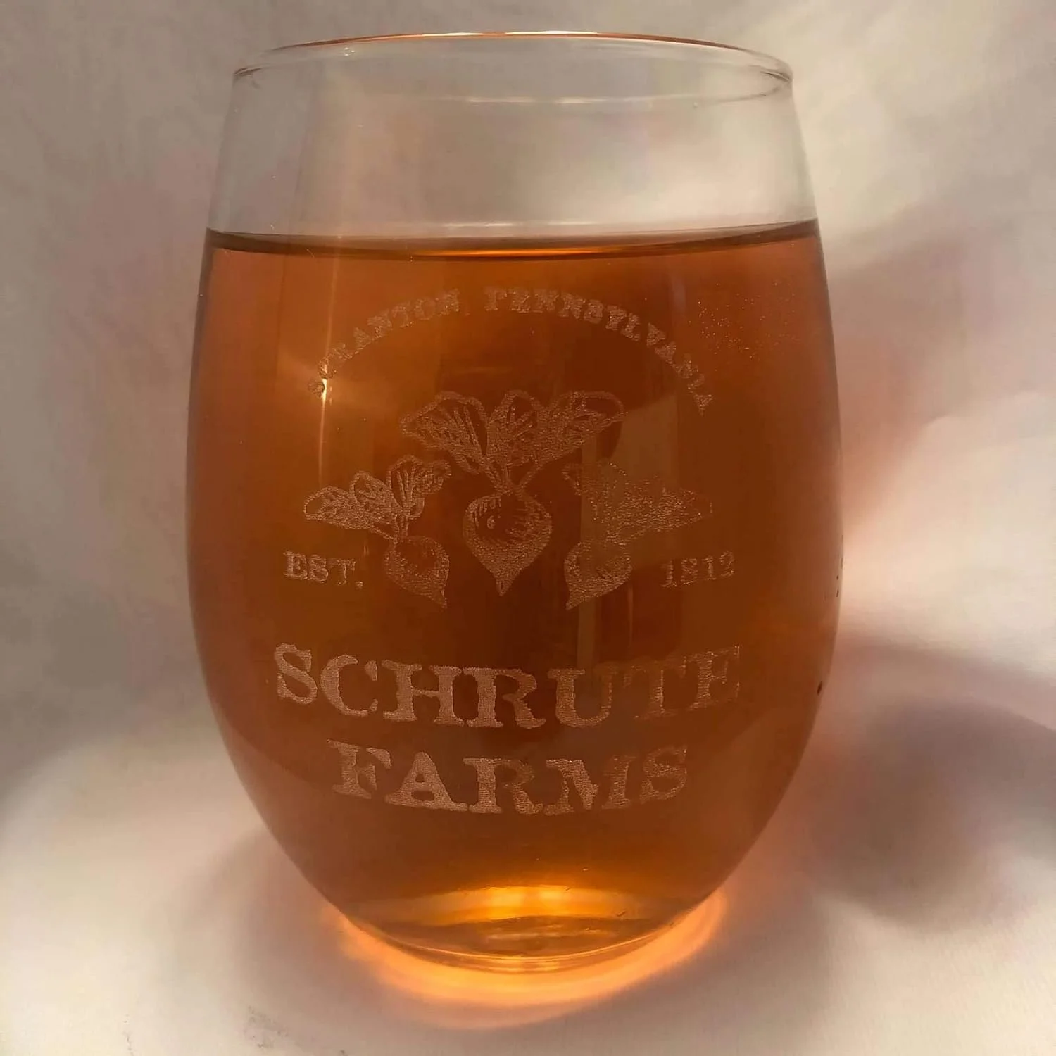 SCHRUE FARMS Wine Glass 21 Oz Engraved he Office Dwigh BEES Scranon PA Semless Funny