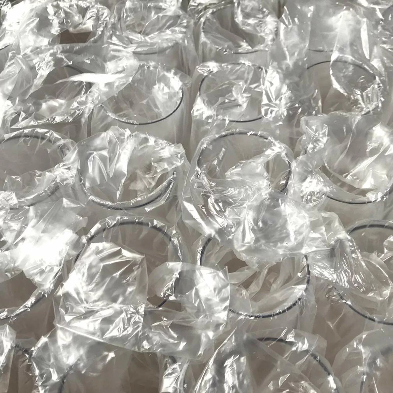 KOS PACK OF 32 Champagne Flutes 10-ounce Clear Plastic Toasting new years wedding party dessert (Pack of 32)