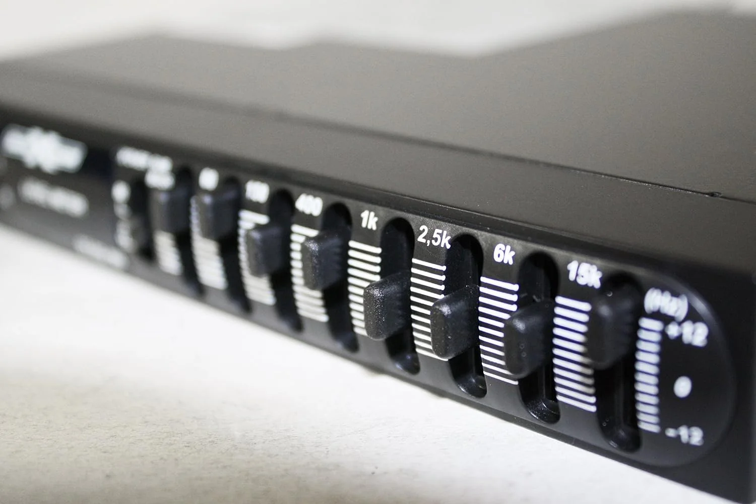 SOUNDXTREME 7 Pive Stereo Graphic Equalizer with Fader Control ST-EQ-180