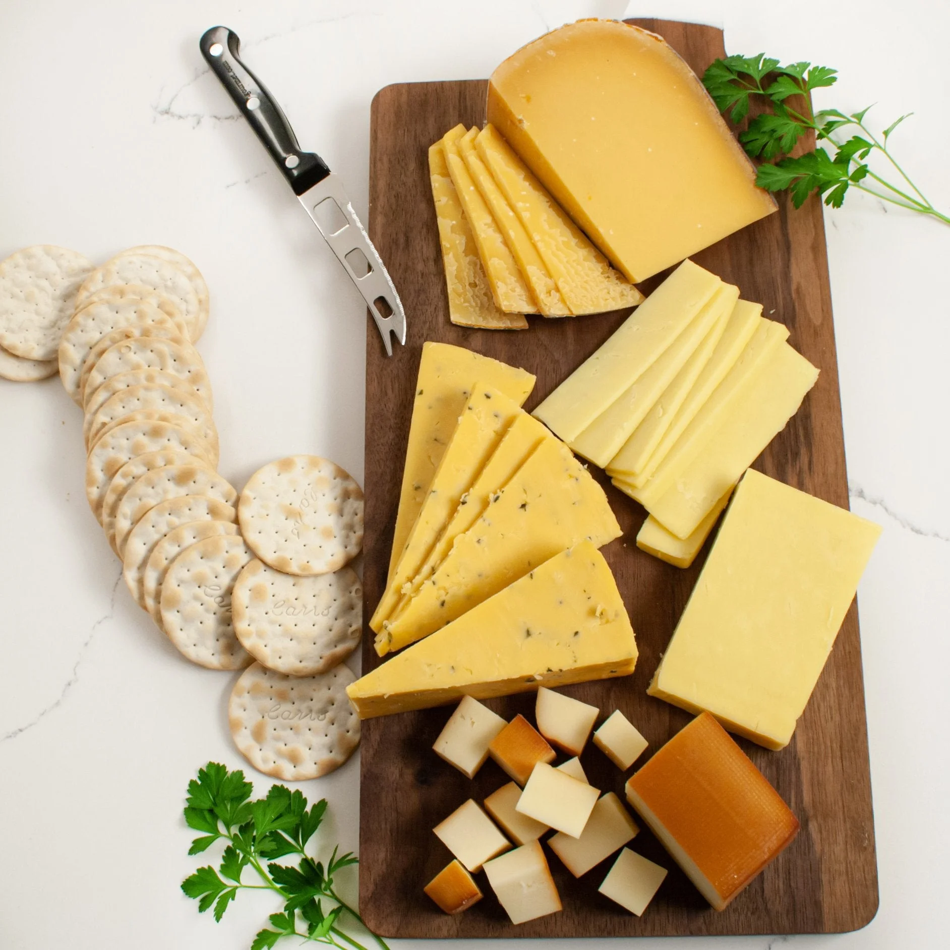 igourmet Sports Lover Cheese Snacking Sampler Gift Box