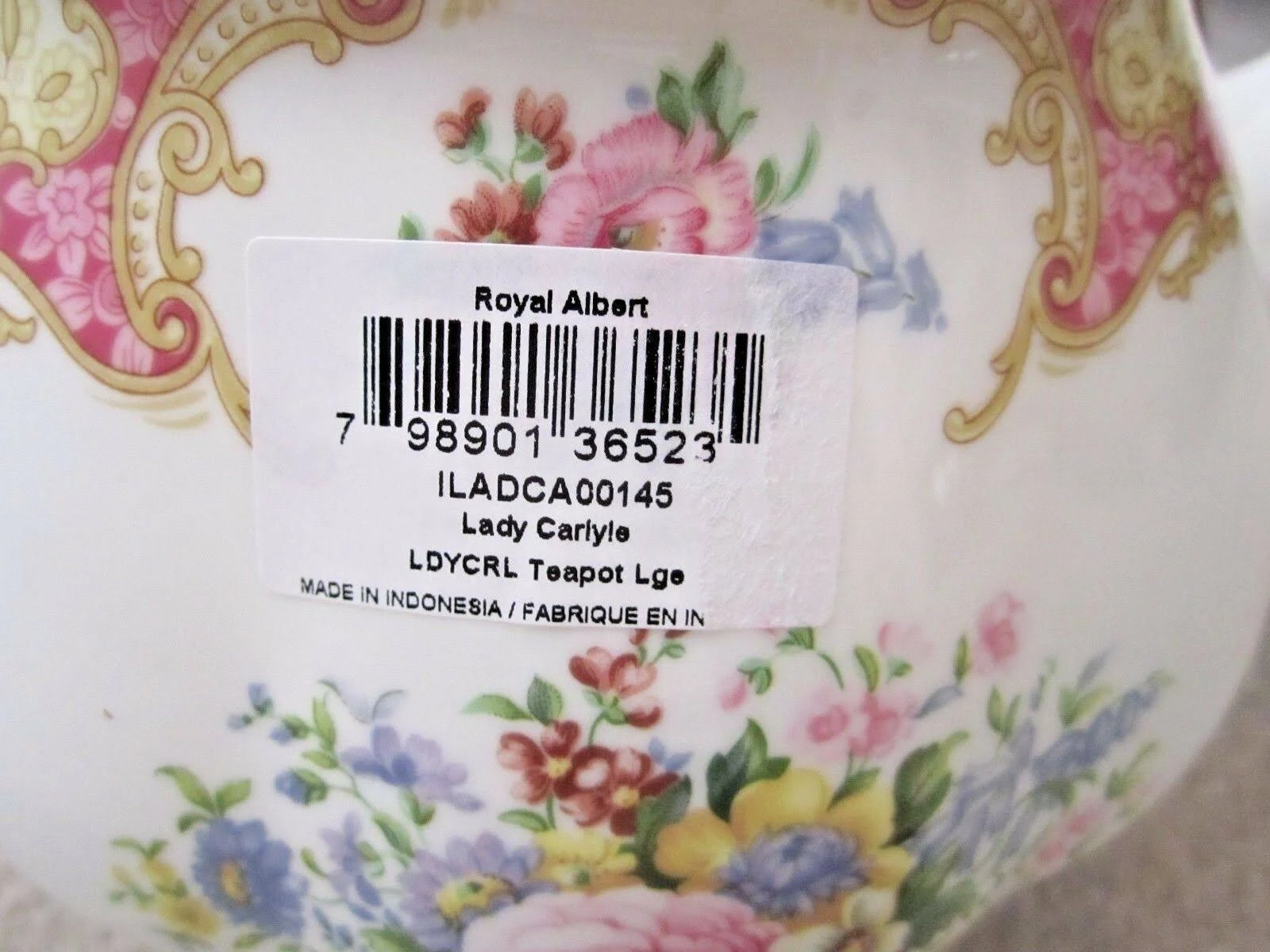 Lady Carlyle 48 -oz. Bone China Teapot Royal Albert