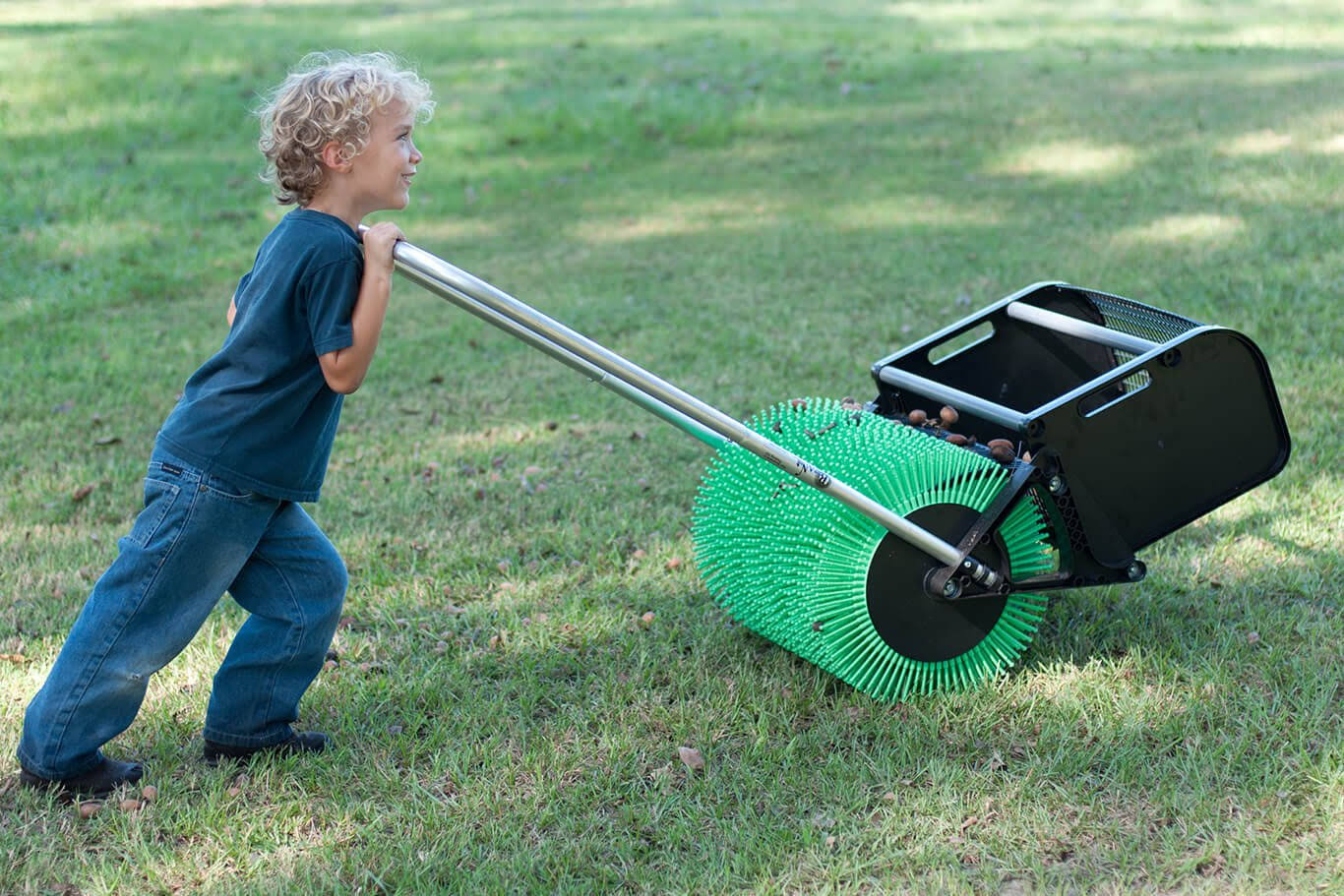 Bag-A-Nut Pecan Picker Upper - 18x22 Push Harvester