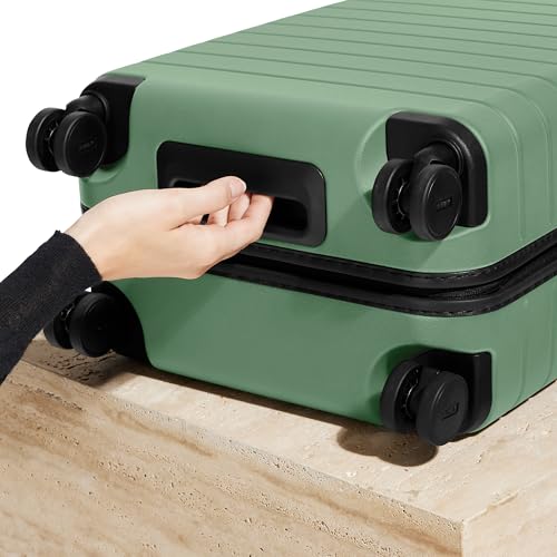 Away Bigger Carry-On Luggage, Lightweight Hardside Large Suitcase with Spinner Wheels, TSA Lock, Airline Approved, Navy Blue