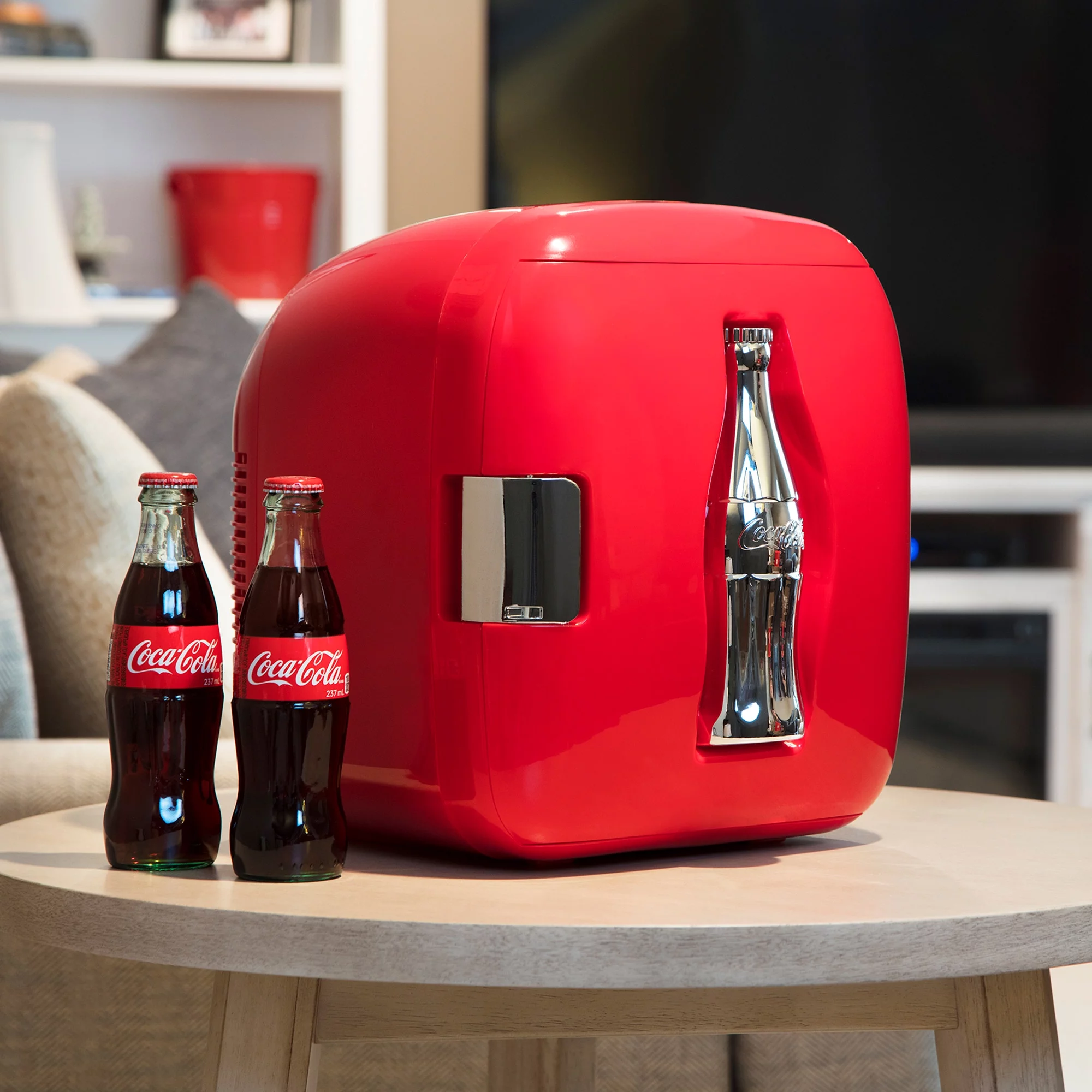 Coca-Cola Heritage 12 Can Portable Cooler/Warmer AC/DC 7.9L (8.3 qt)