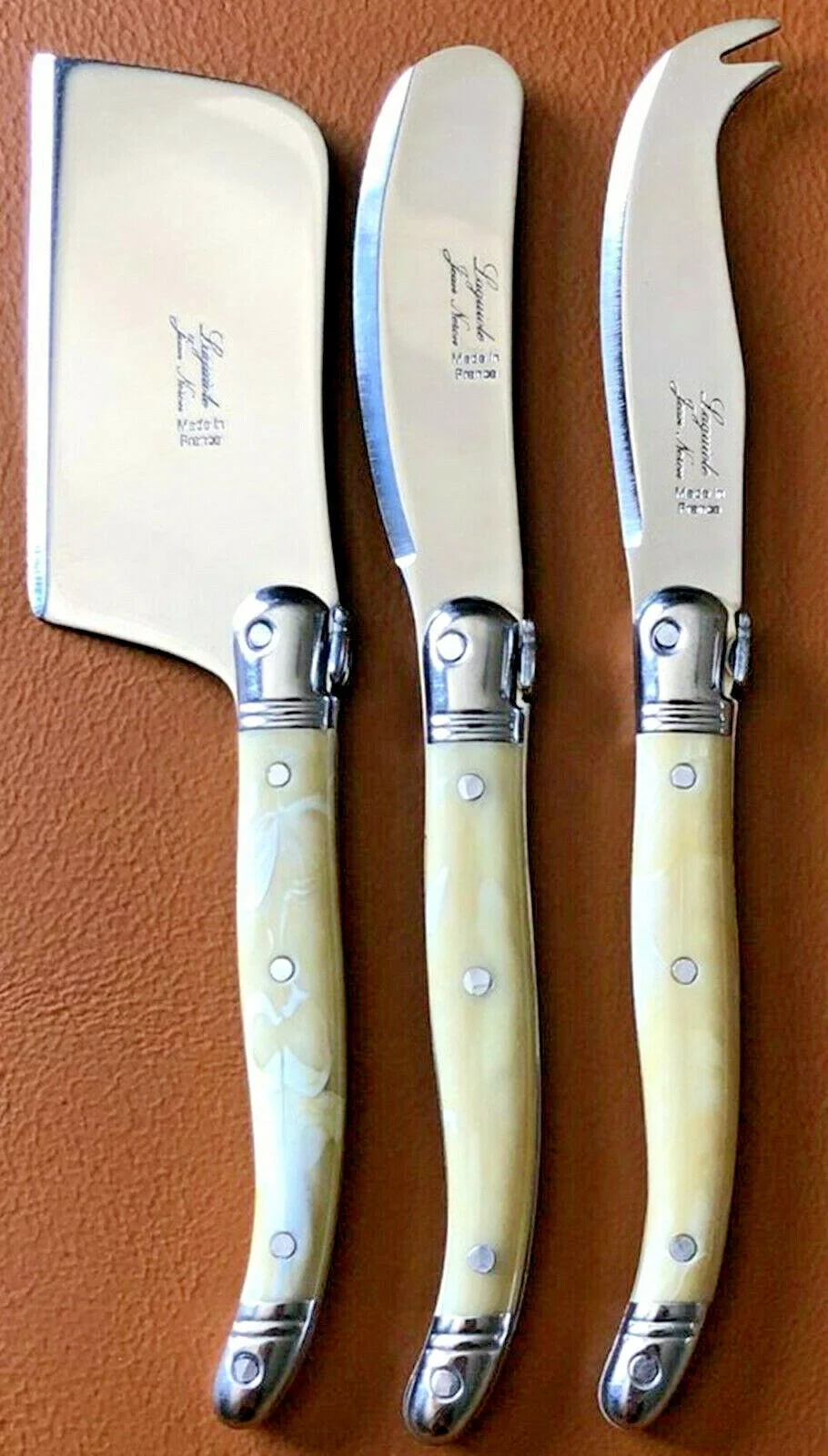 Laguiole Mini Cheese Set - Pale Horn, Set of 3 Utensils, Boxed