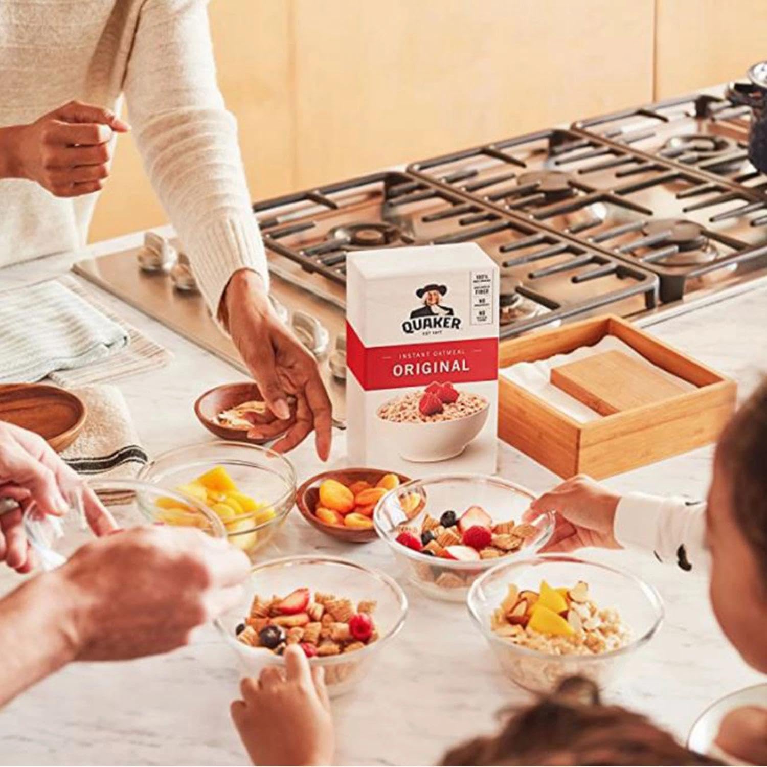 Quaker Instant Oatmeal, Maple & Brown Sugar, Individual Packets, 1.51 Ounce (Pack of 40)