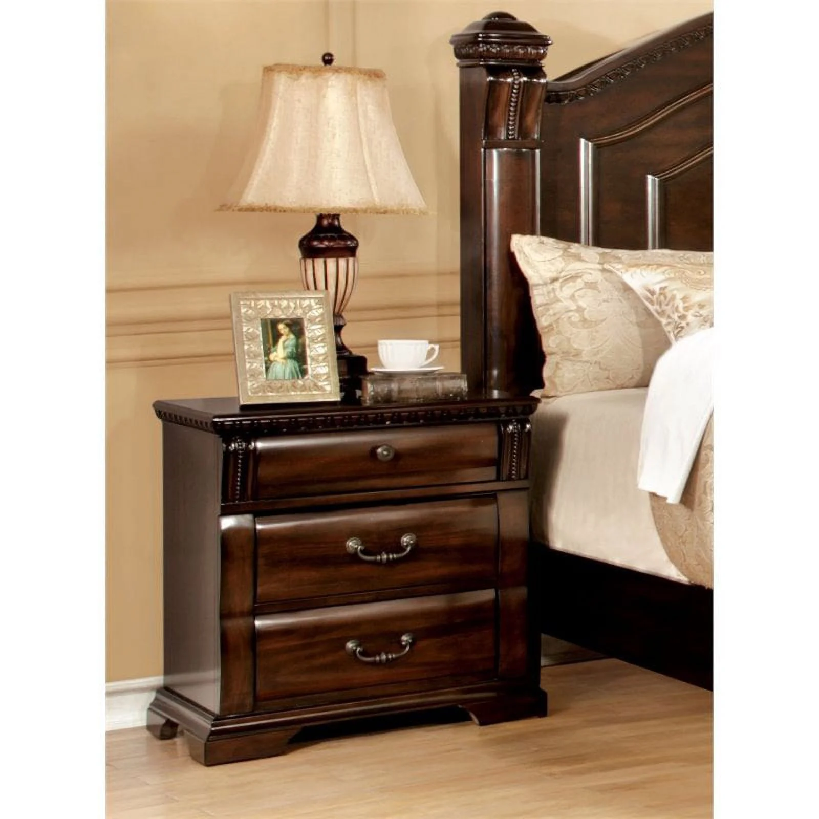 Bowery Hill 3 Drawer Nightstand in Cherry