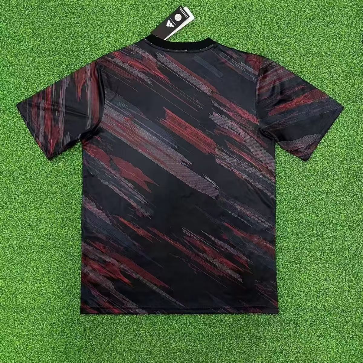 Bayern Munich 25/26 Pre-Match jersey kit shirt