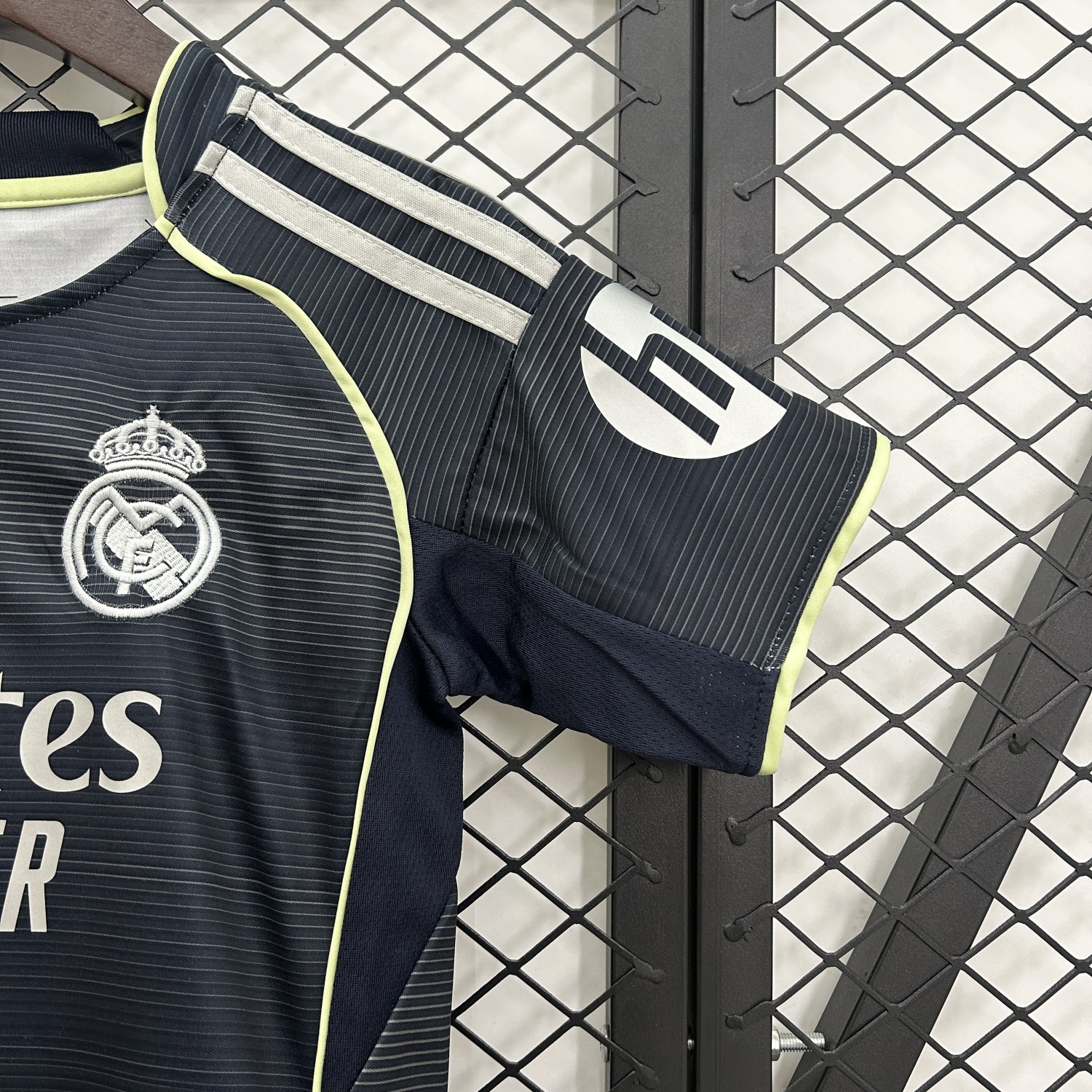 Real Madrid 25/26 away Kids jersey kit shirt