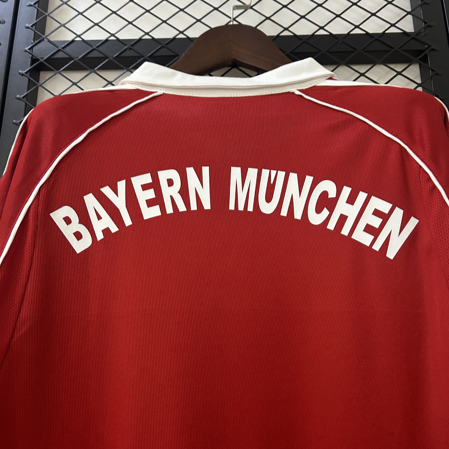 Bayern Munich 05/06 home Retro jersey kit shirt