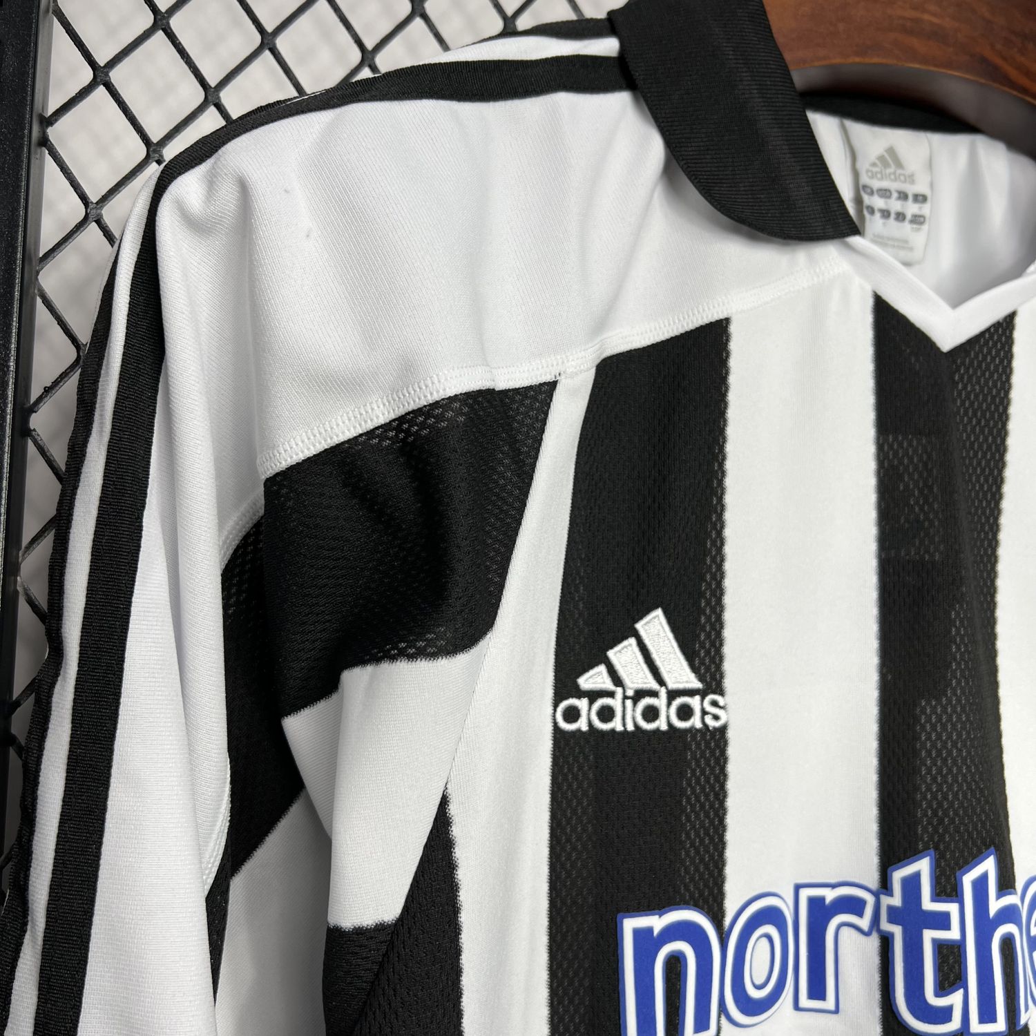 Newcastle United 03/05 home Retro Long Sleeve jersey kit shirt