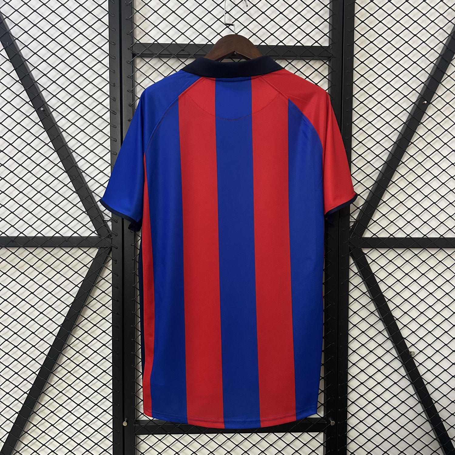 Barcelona 01/02 home Retro jersey kit shirt