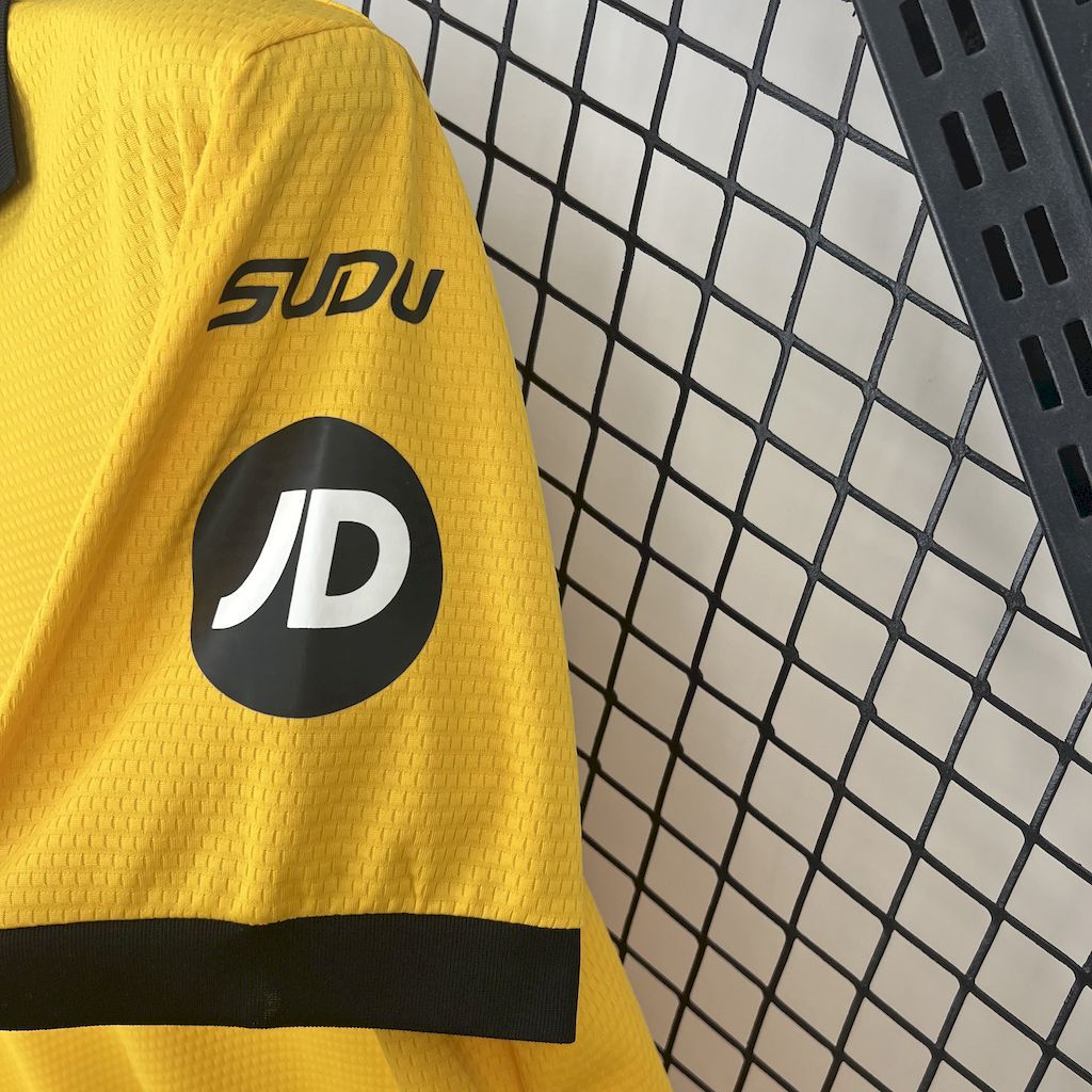 Wolves 25/26 home jersey kit shirt