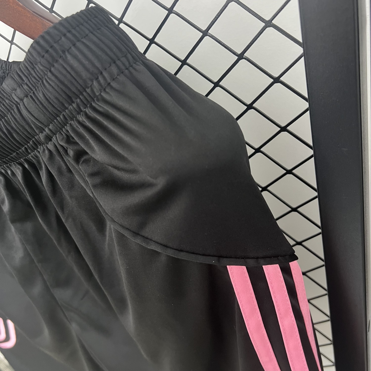 Juventus 25/26 jersey kit shorts