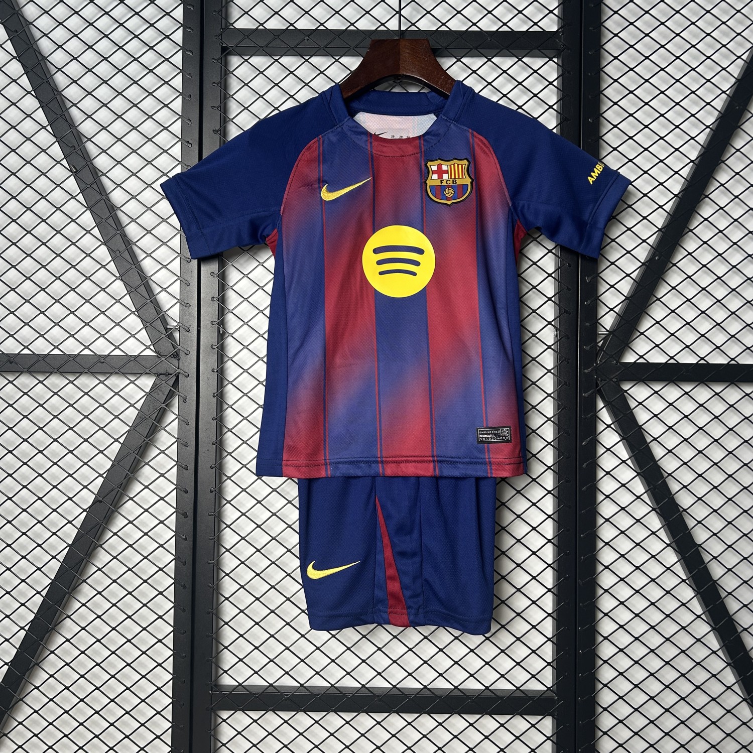 Barcelona 25/26 home kids jersey kit
