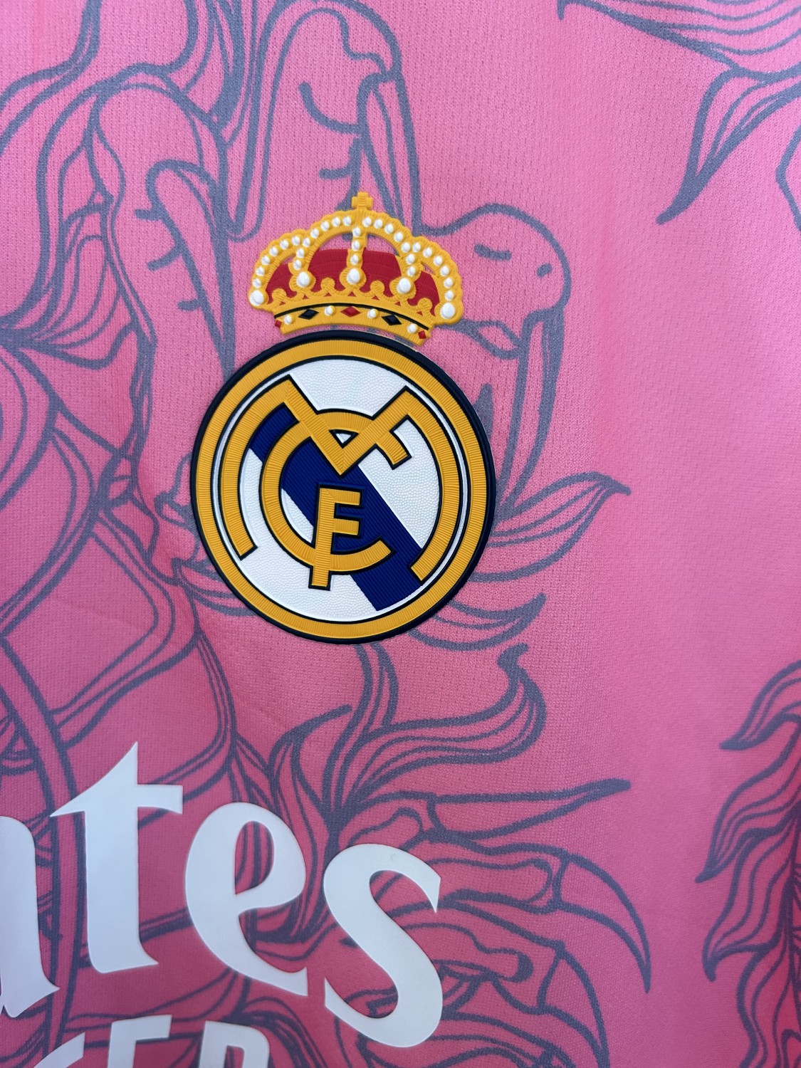 Real Madrid 25/26 pink dragon jersey kit shirt