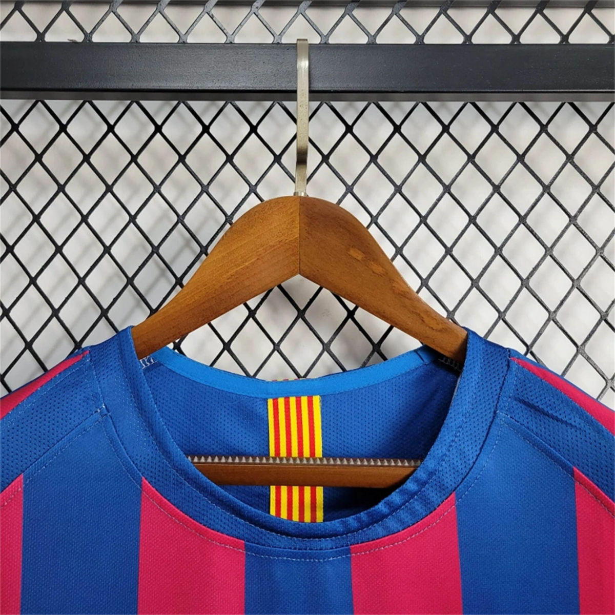 Barcelona 05/06 home Retro jersey kit shirt