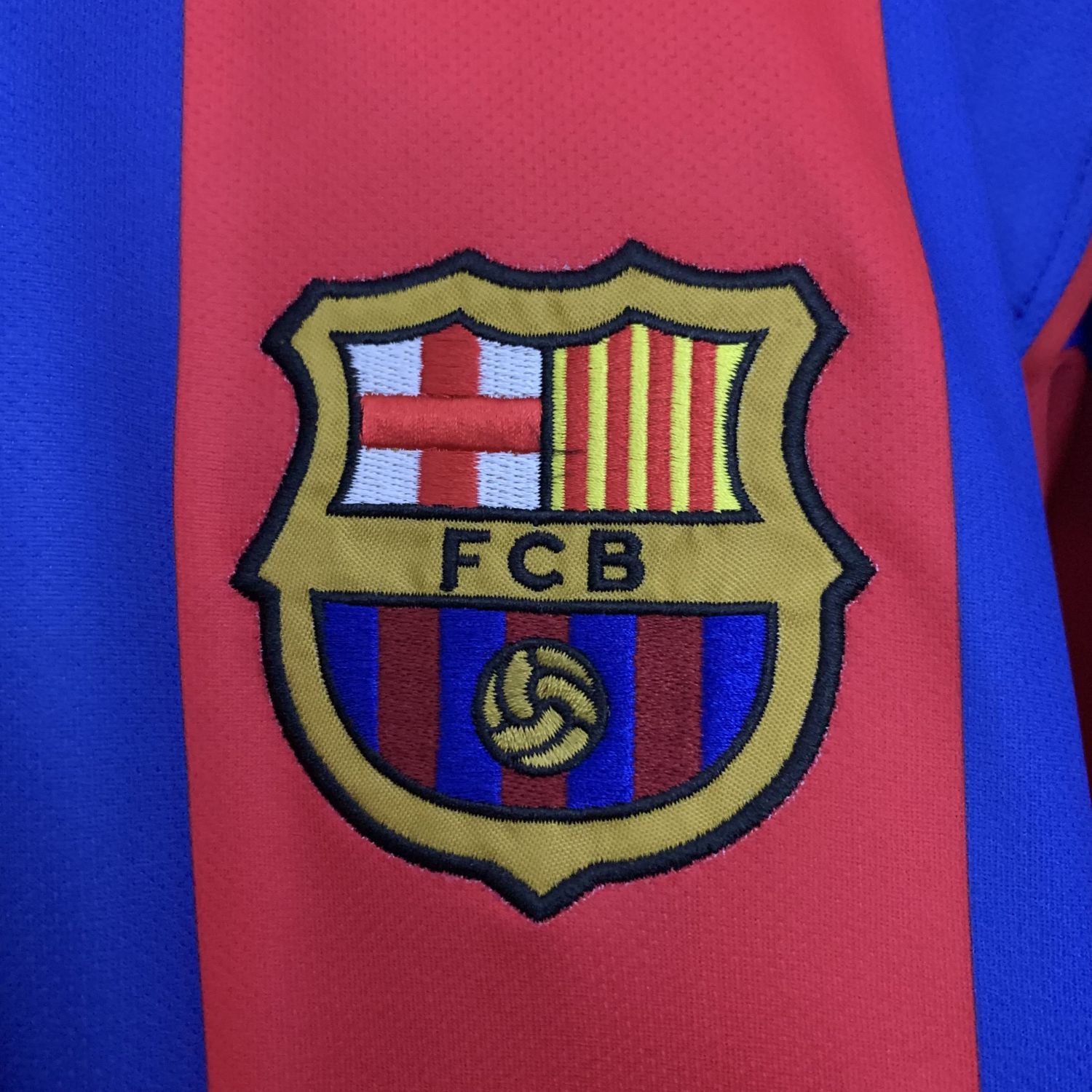 Barcelona 04/05 home Retro jersey kit shirt