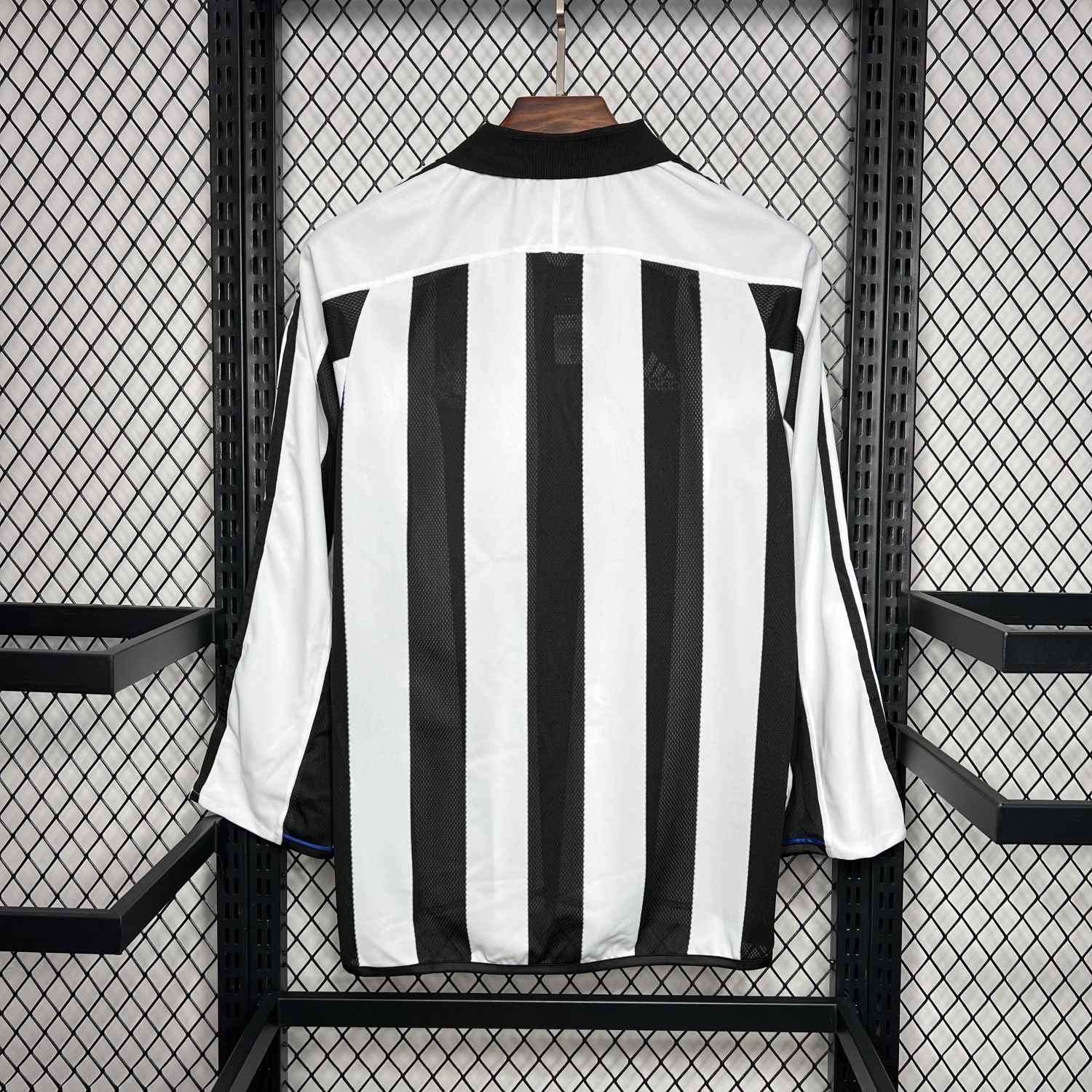 Newcastle United 03/05 home Retro Long Sleeve jersey kit shirt