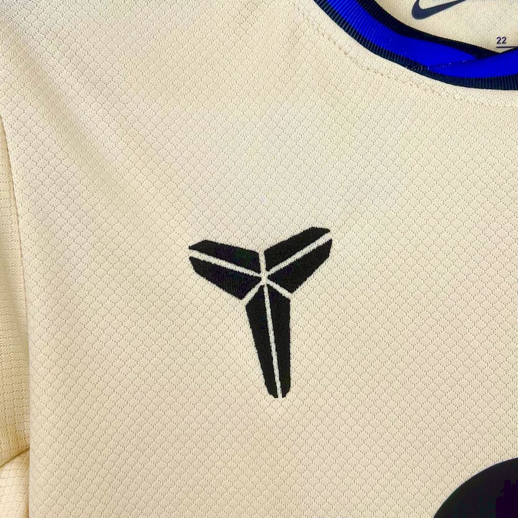 Barcelona 25/26 away kids jersey kit