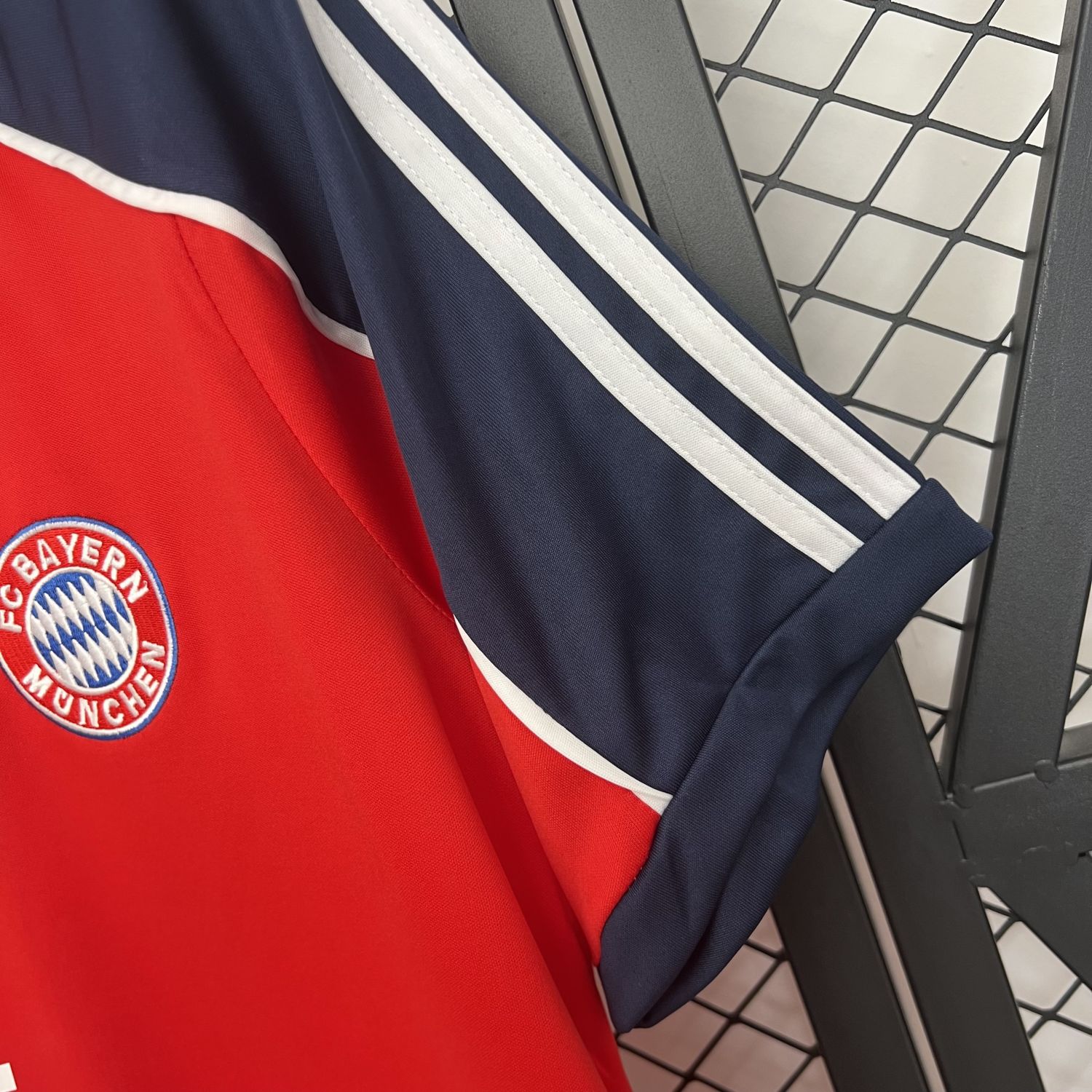 Bayern Munich 00/01 home Retro jersey kit shirt