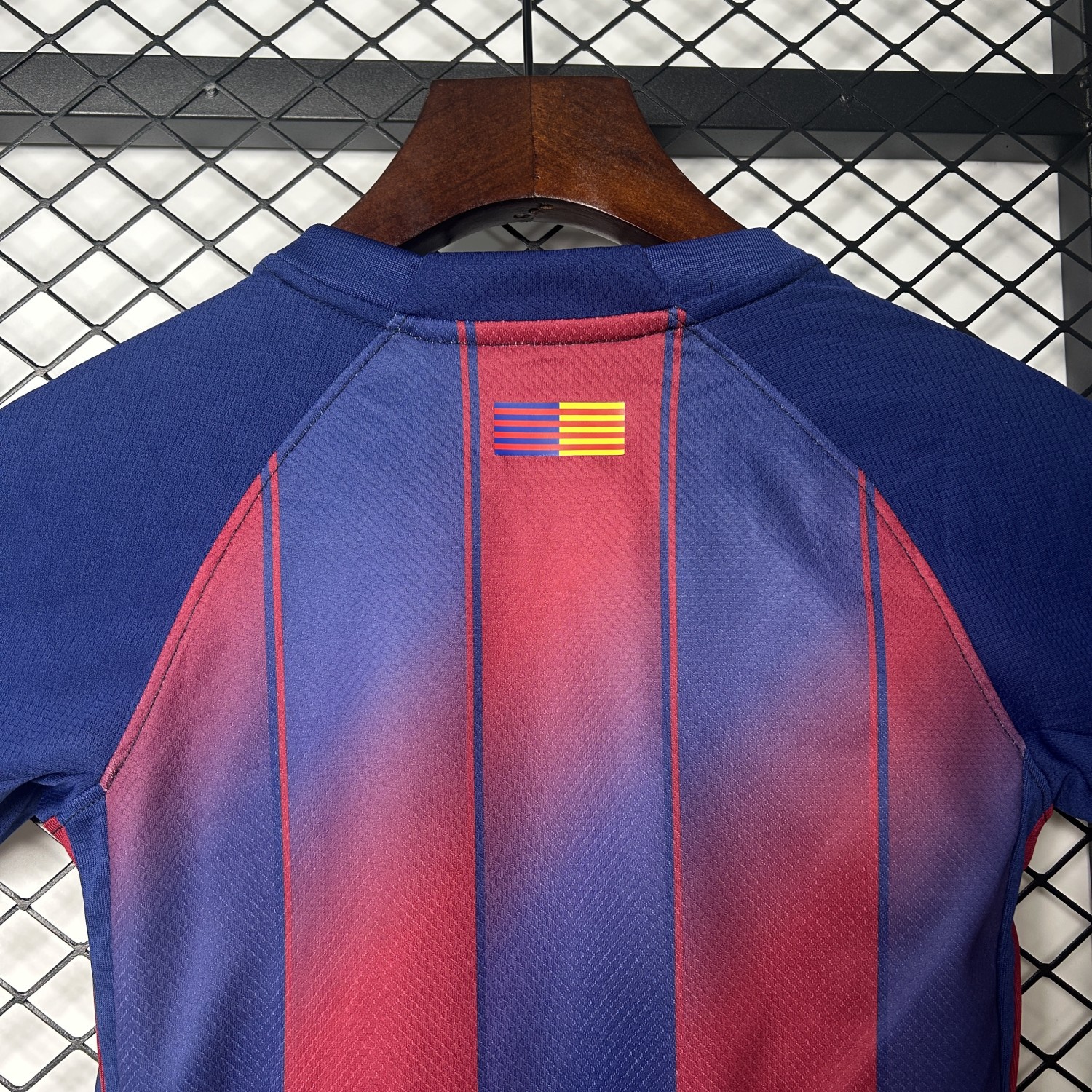 Barcelona 25/26 home kids jersey kit