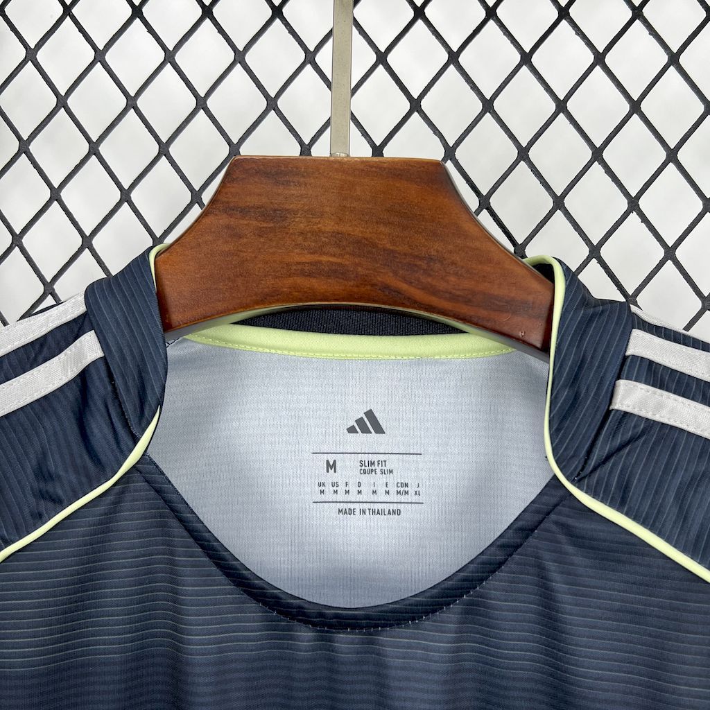 Real Madrid 25/26 away Long Sleeves jersey kit