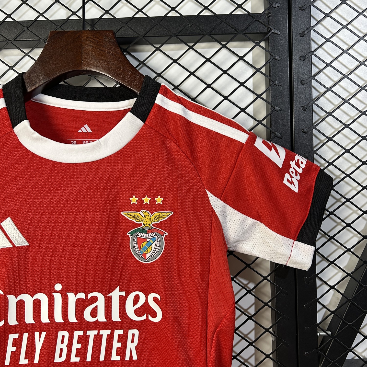 Benfica 25/26 home kids jersey kit