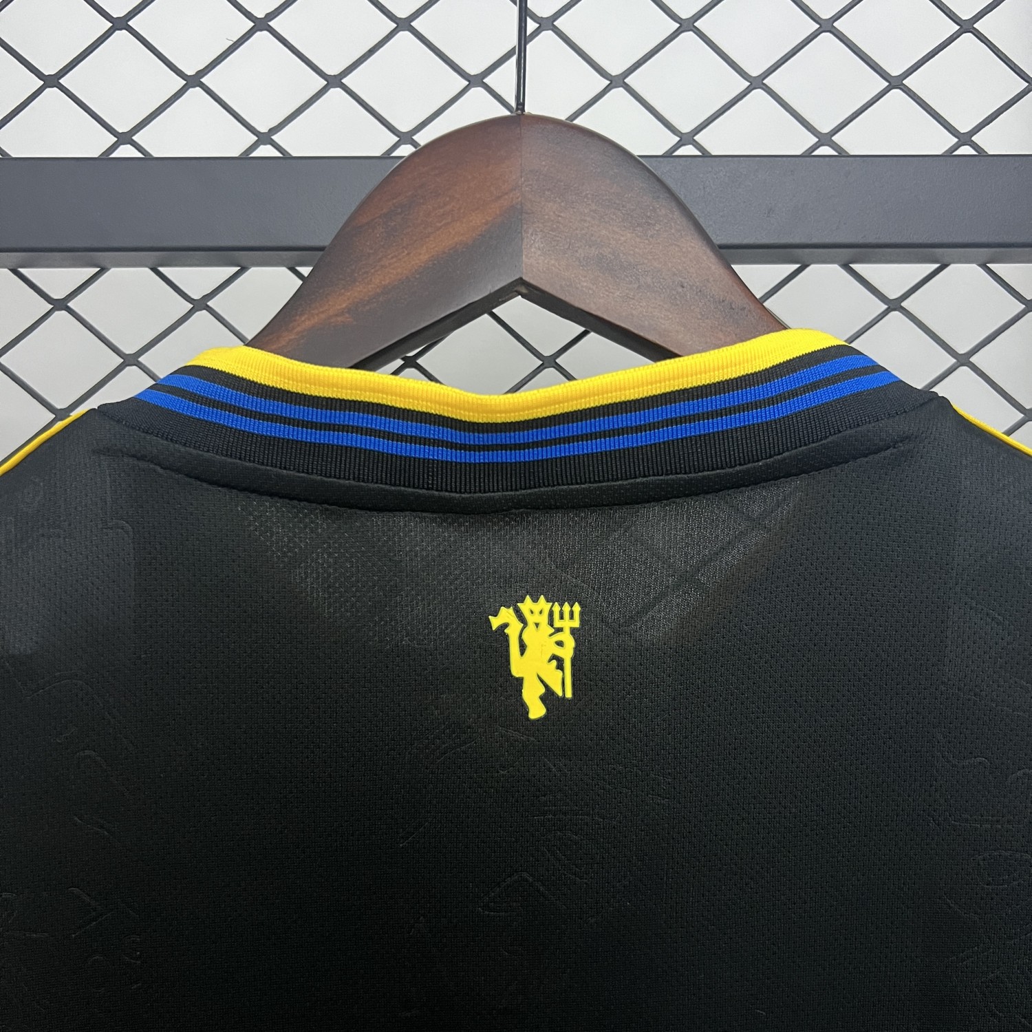 Manchester United 25/26 third jersey kit shirt