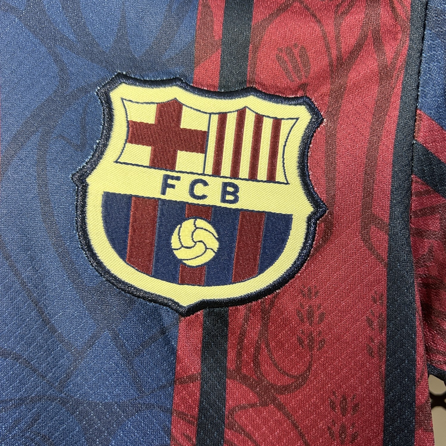 Barcelona 125th anniversary kids jersey kit