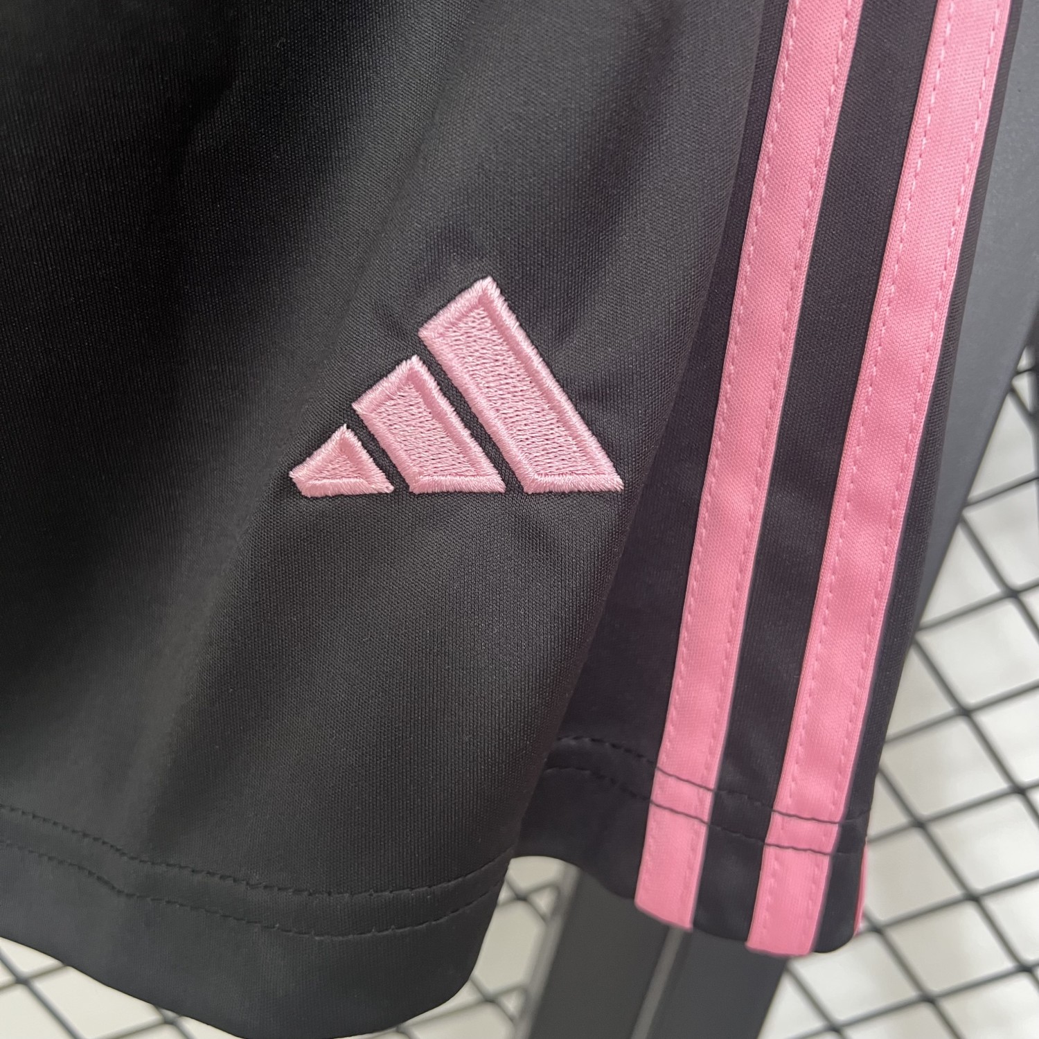 Juventus 25/26 jersey kit shorts