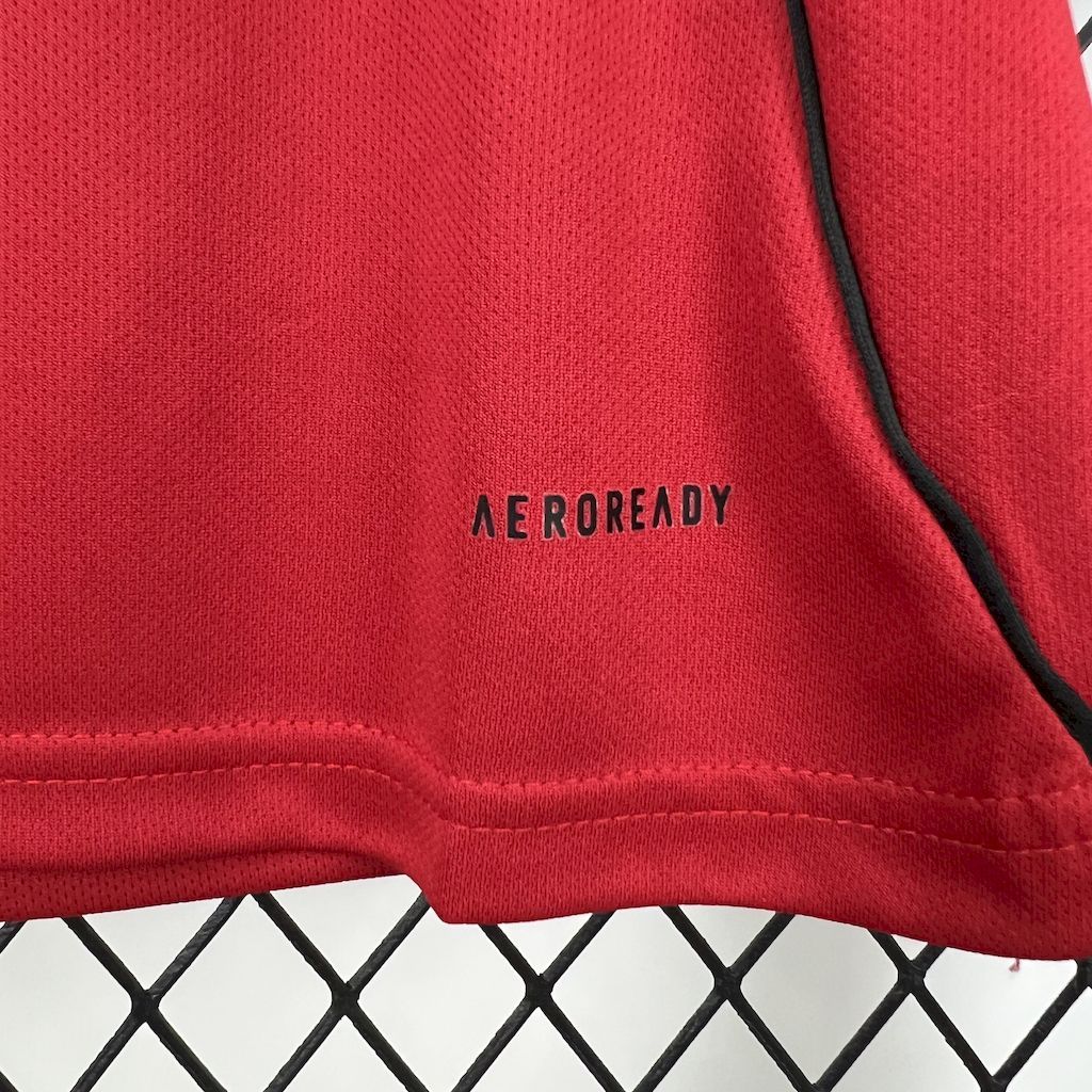 Manchester United 25/26 home women jersey kit shirt