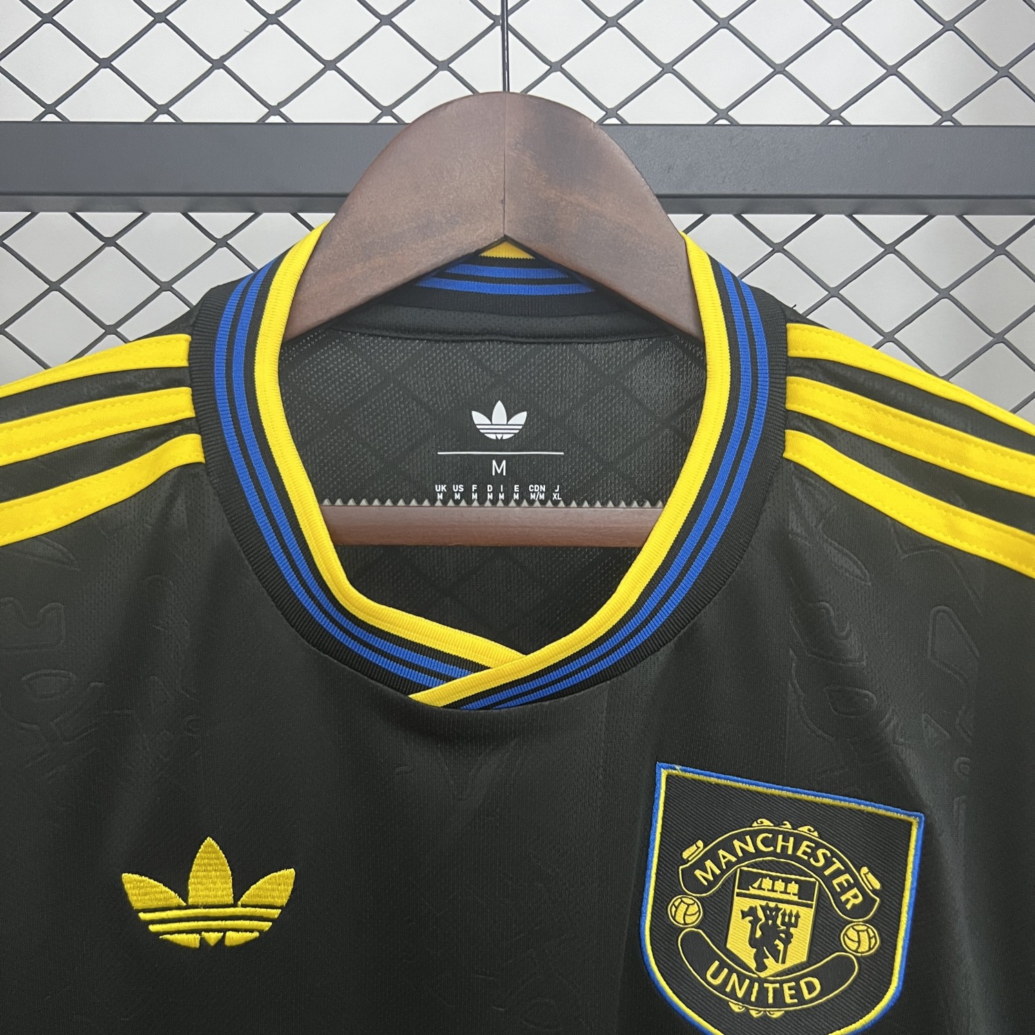 Manchester United 25/26 third jersey kit shirt