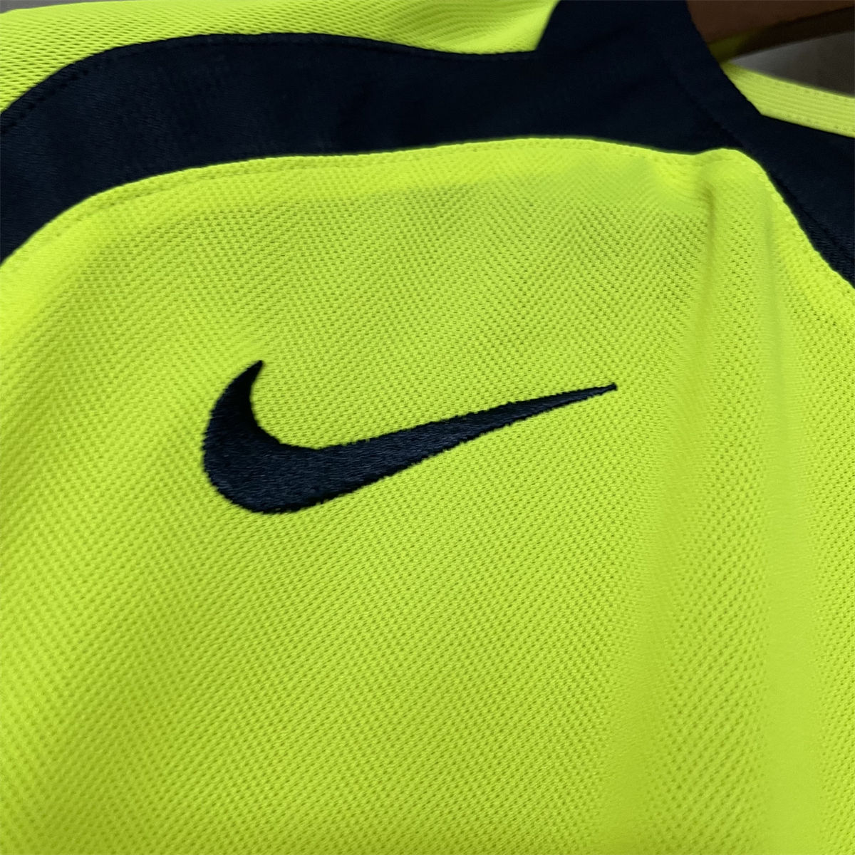 Barcelona 05/06 away Retro jersey kit shirt