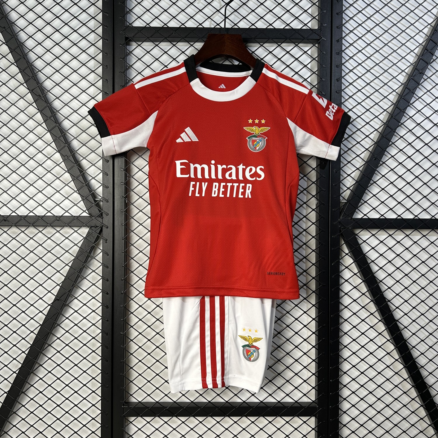 Benfica 25/26 home kids jersey kit