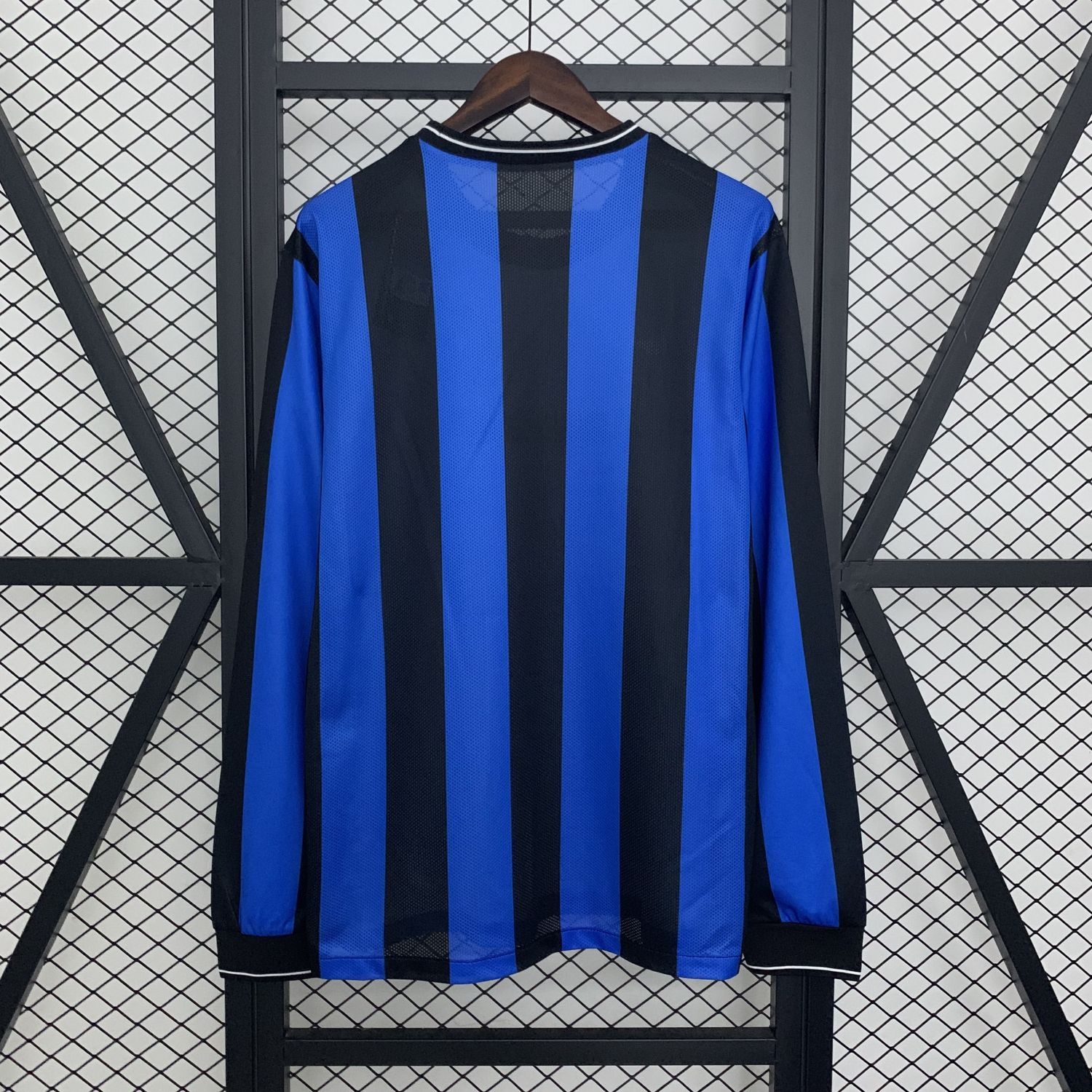 Inter Milan 09/10 home Retro Long Sleeve jersey kit shirt