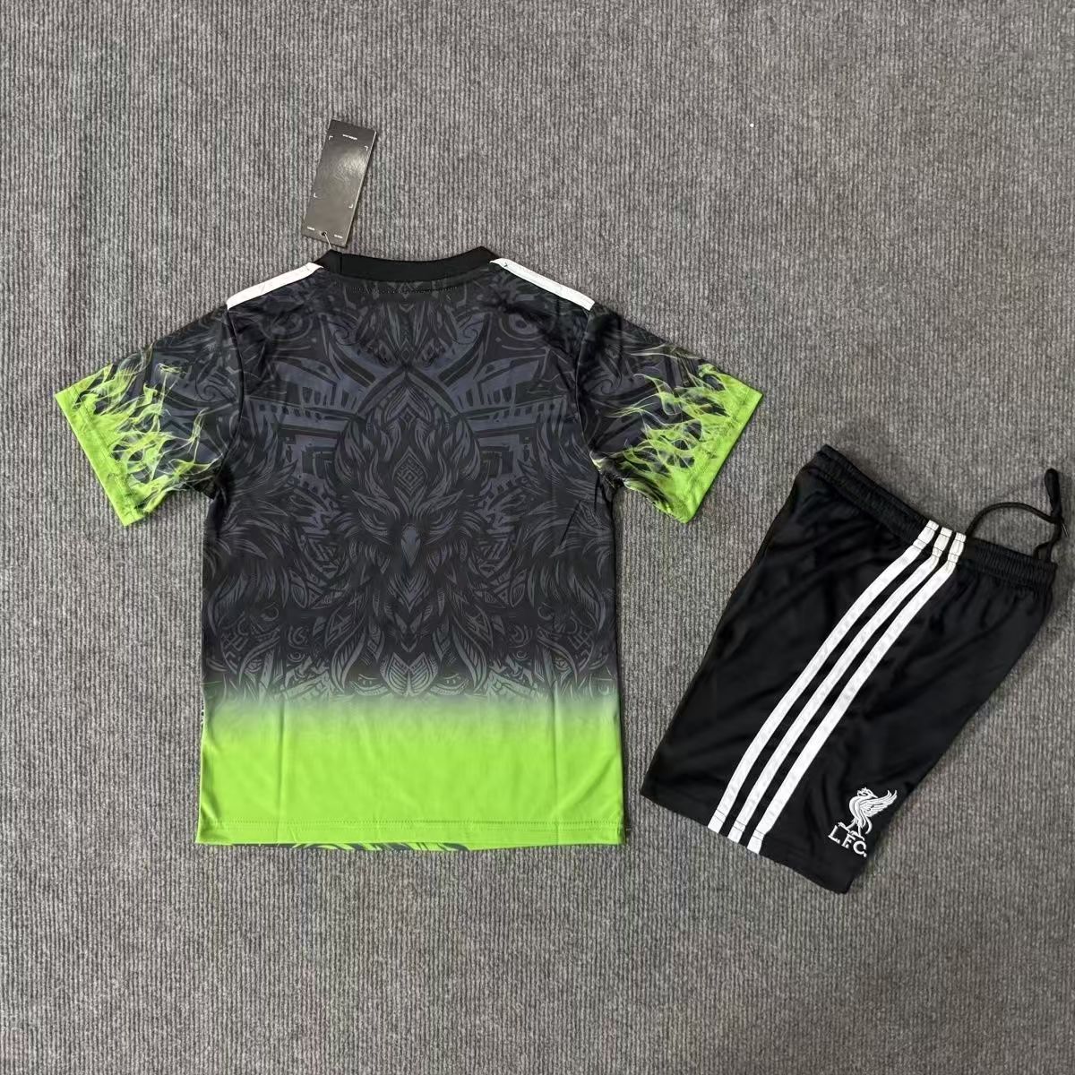 Liverpool 25/26 Special Edition kids jersey kit