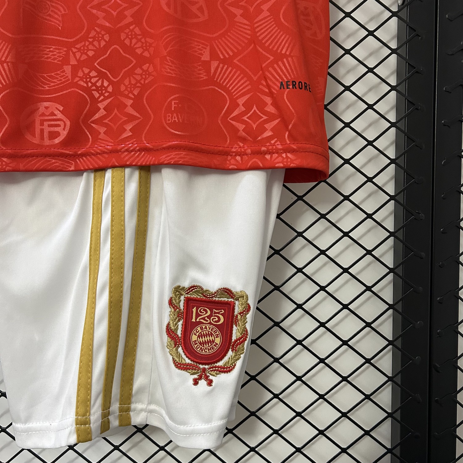 Bayern Munich 125th Kids jersey kit shirts