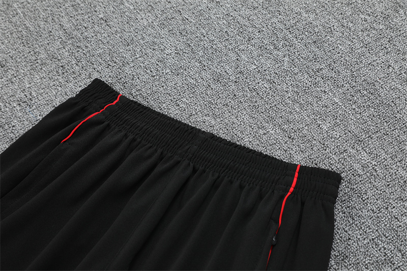 Manchester United 25/26 Tracksuit Training Man/Kids