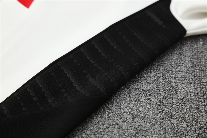 Liverpool 25/26 Tracksuit Training Man/Kids