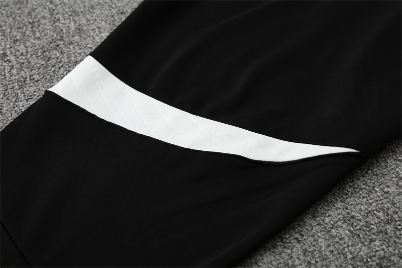 Liverpool 25/26 Tracksuit Training Man/Kids