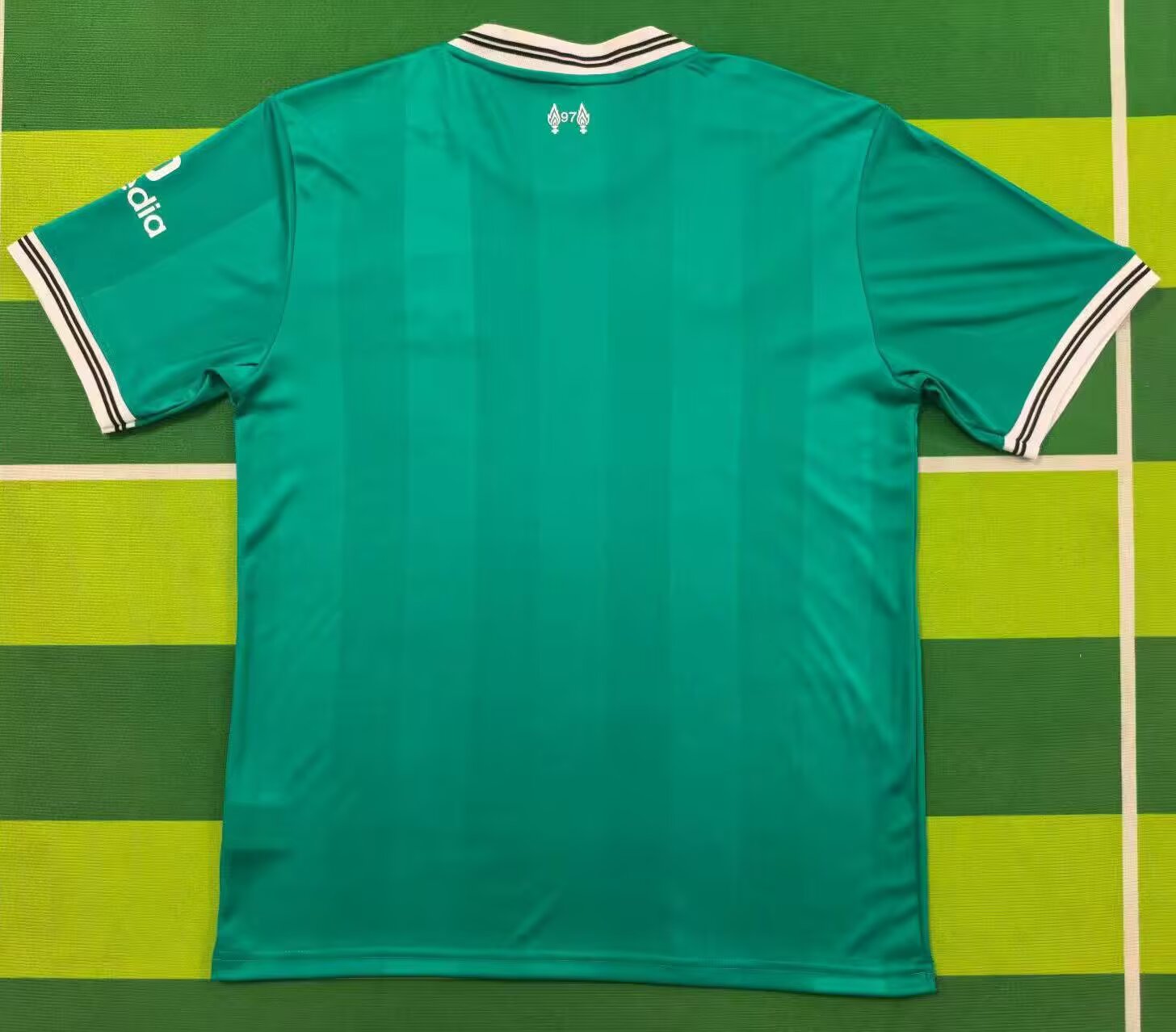 Liverpool 25/26 third jersey kit shirt