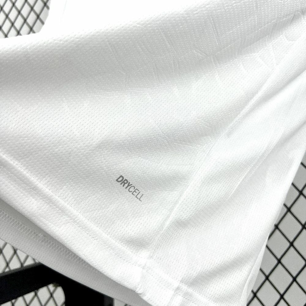 Valencia 25/26 home jersey kit shirt