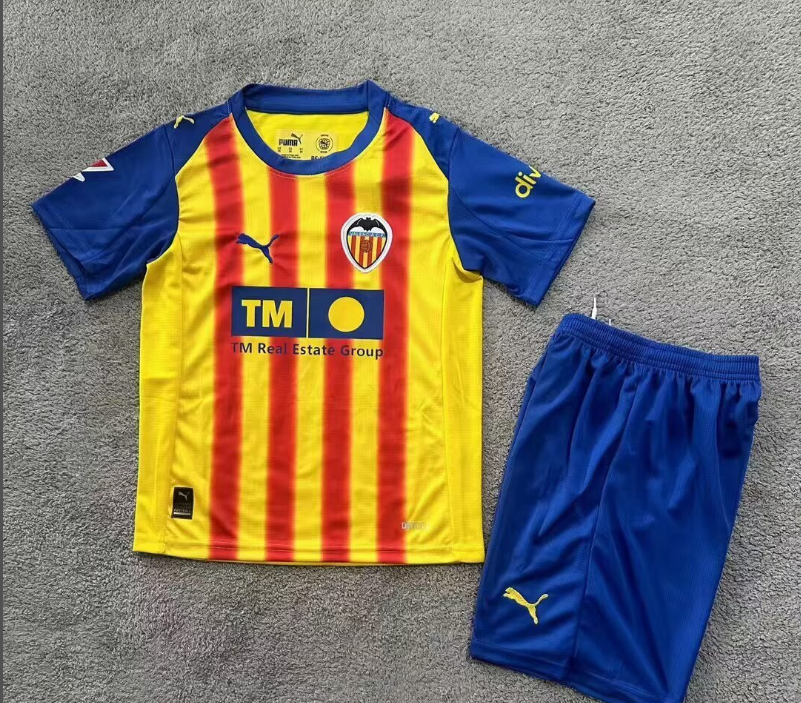 Valencia 25/26 third Kids jersey kit
