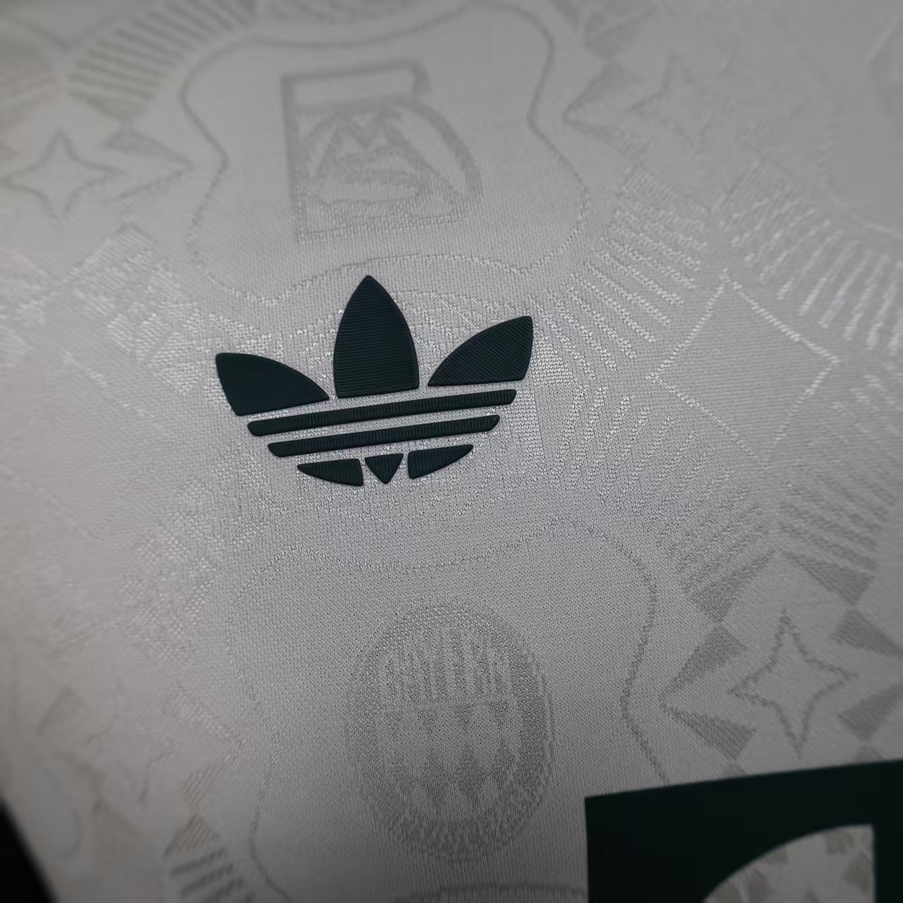 Bayern Munich 25/26 Oktoberfest Player jersey kit shirt