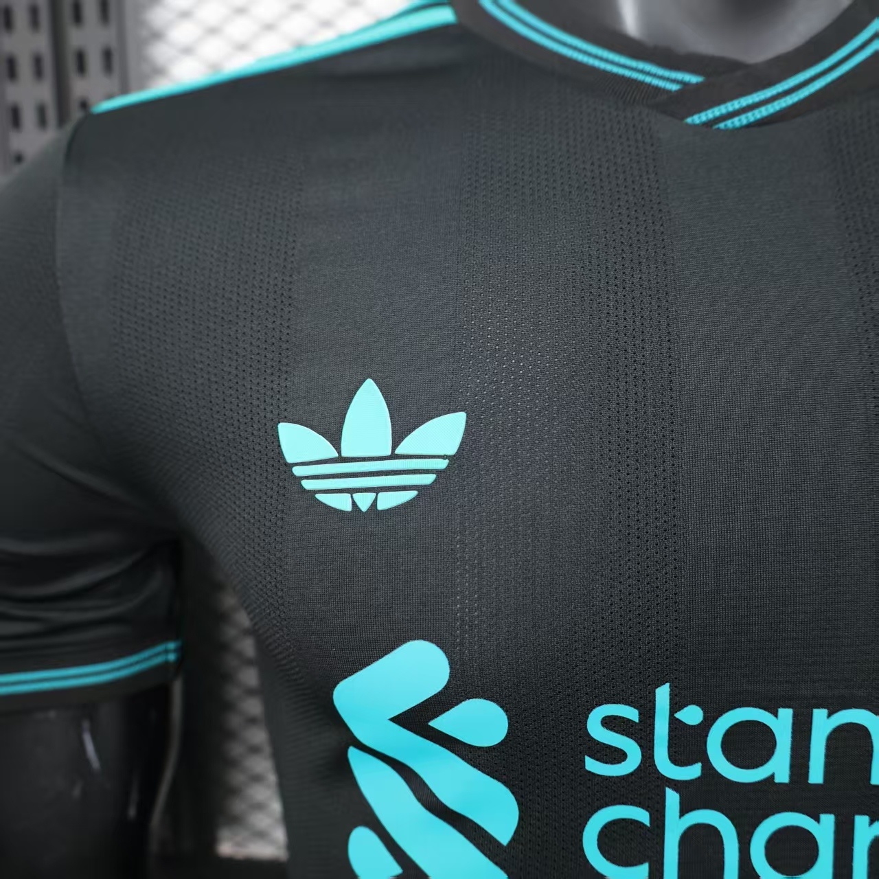 Liverpool 25/26 black Player jersey shirt kit