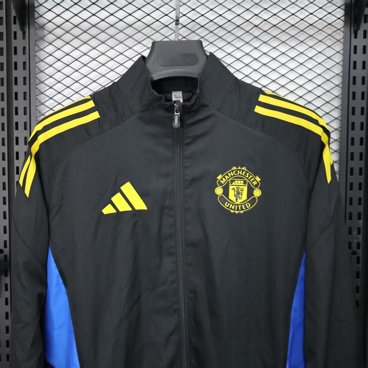 Manchester United 25/26 Windbreaker